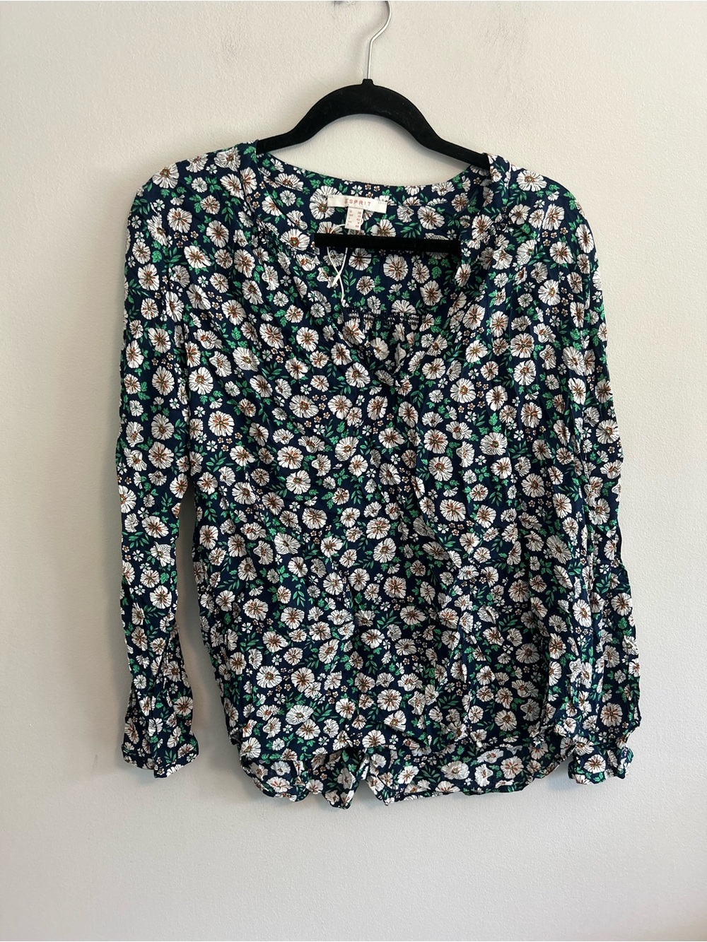 Esprit US 8 Navy, green & white Floral V-Neck Long Sleeve blouse